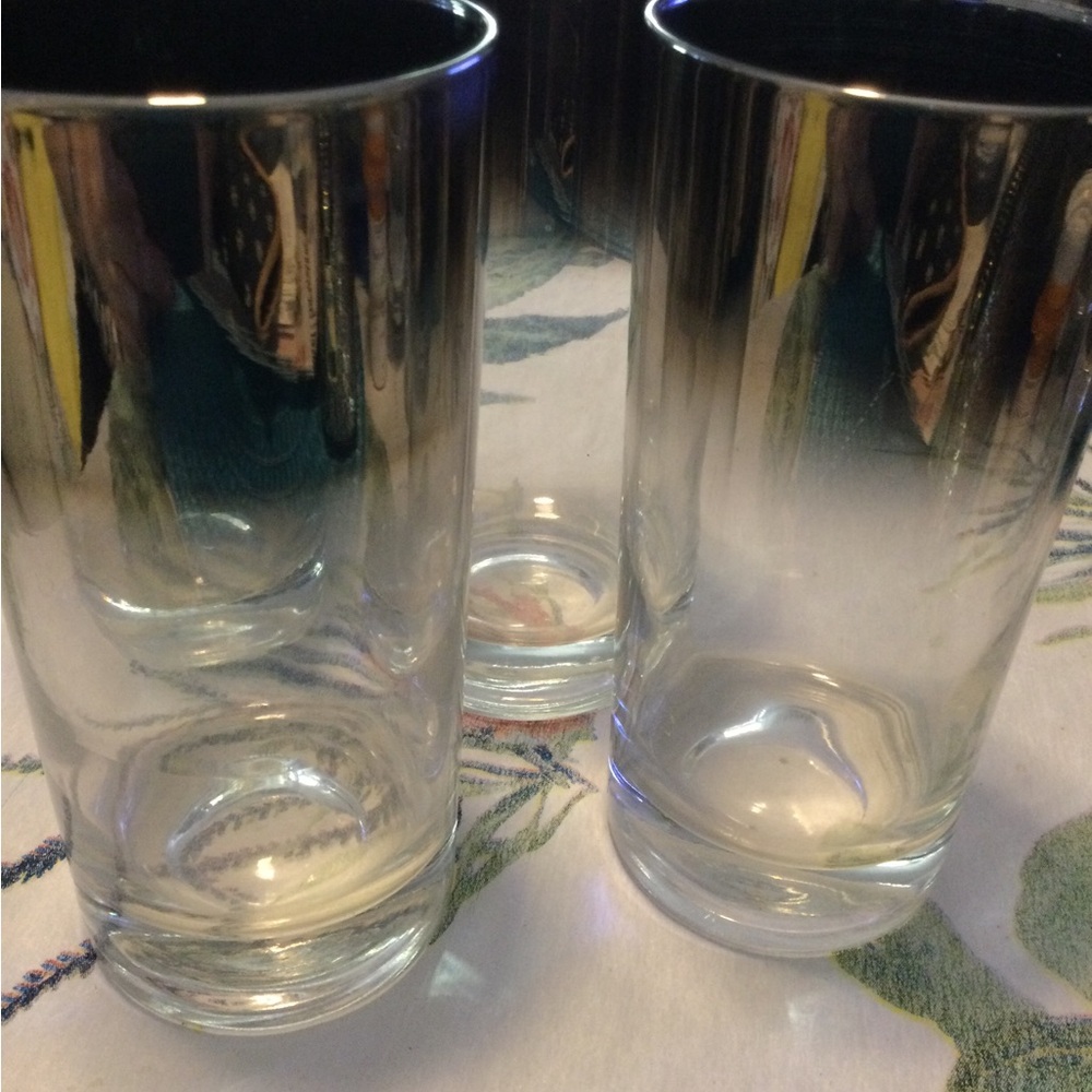 4 Vintage Dorothy Thorpe Silver Fade High Ball Drinking Glasses 5.5” Tall.